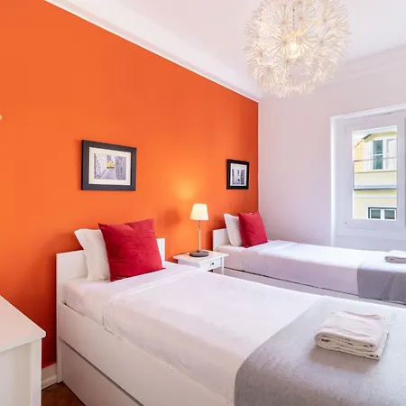 Telhal By Hill Lisbon