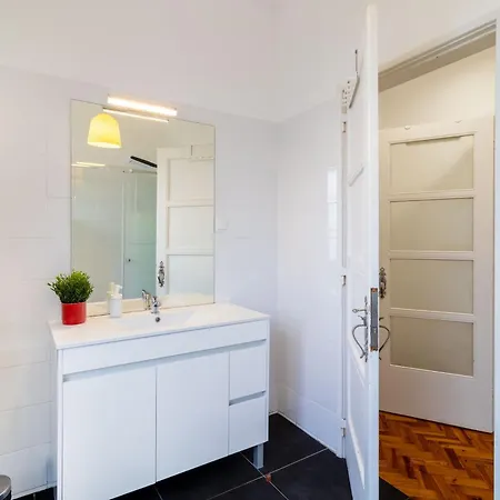 Apartment Telhal By Hill Lissabon